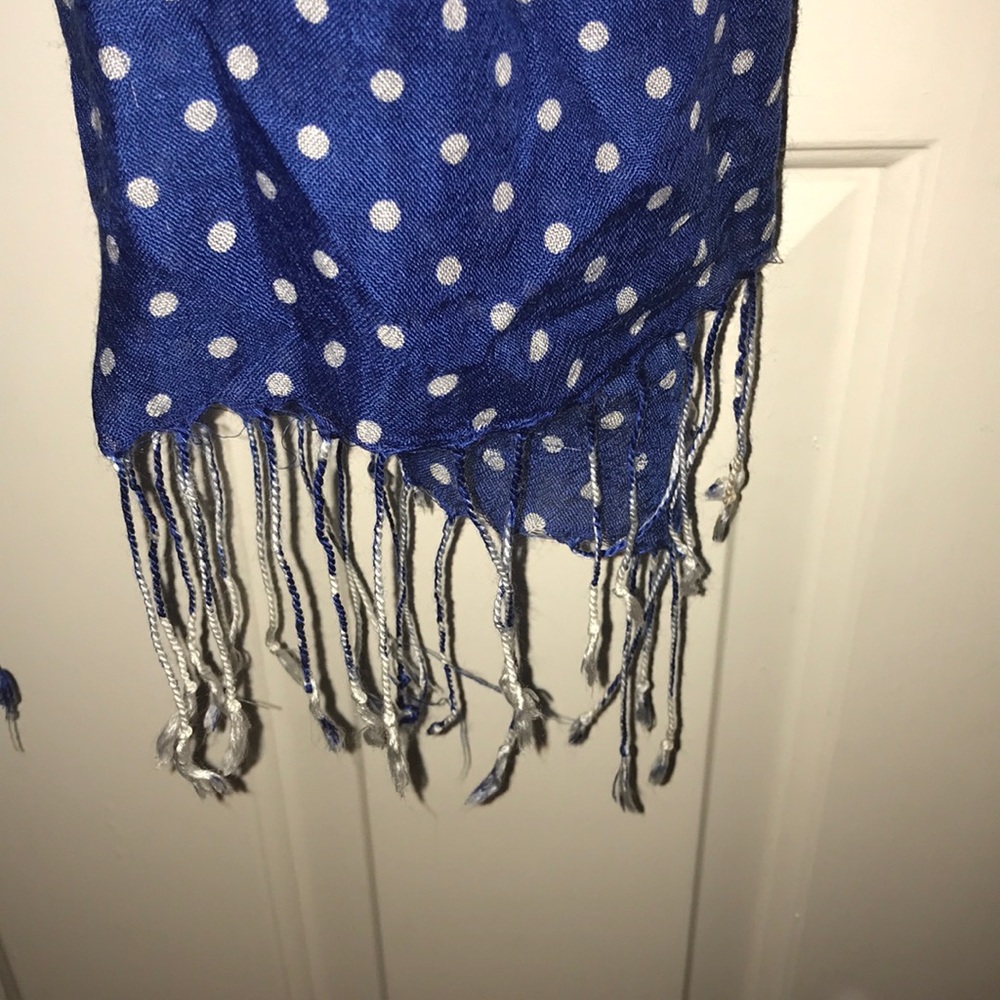 Scarf - Picture 2 of 2